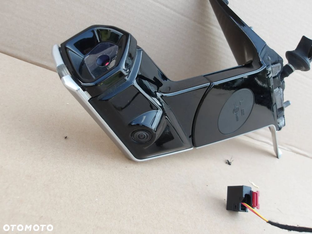 LUSTERKO AUDI E TRON 4KE857409C 4KE857410C - 15