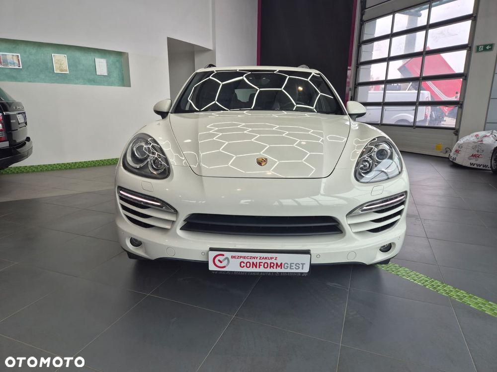 Porsche Cayenne - 4
