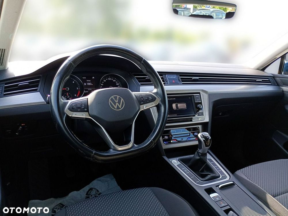 Volkswagen Passat Variant 2.0 TDI EVO Essence - 16