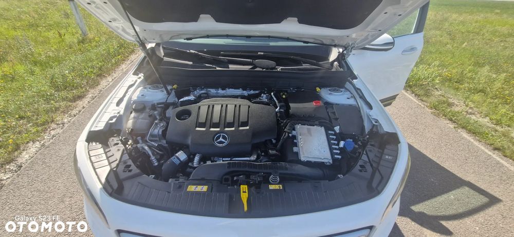 Mercedes-Benz GLB - 24