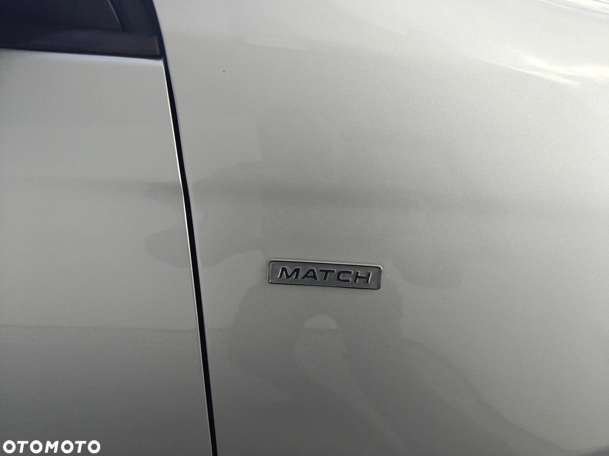Volkswagen Golf 1.6 TDI DPF DSG MATCH - 11