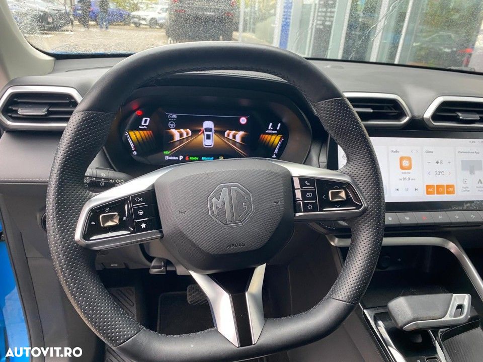 MG ZS HEV - 15