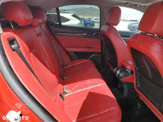 Alfa Romeo Stelvio 2.0 Turbo Veloce TI Q4 - 11