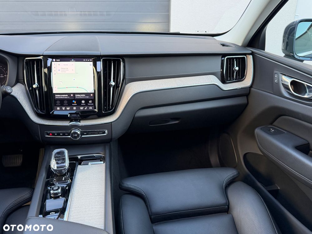 Volvo XC 60 T6 Plug-In Hybrid AWD Inscription - 13