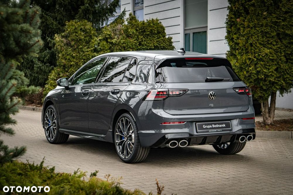 Volkswagen Golf - 17