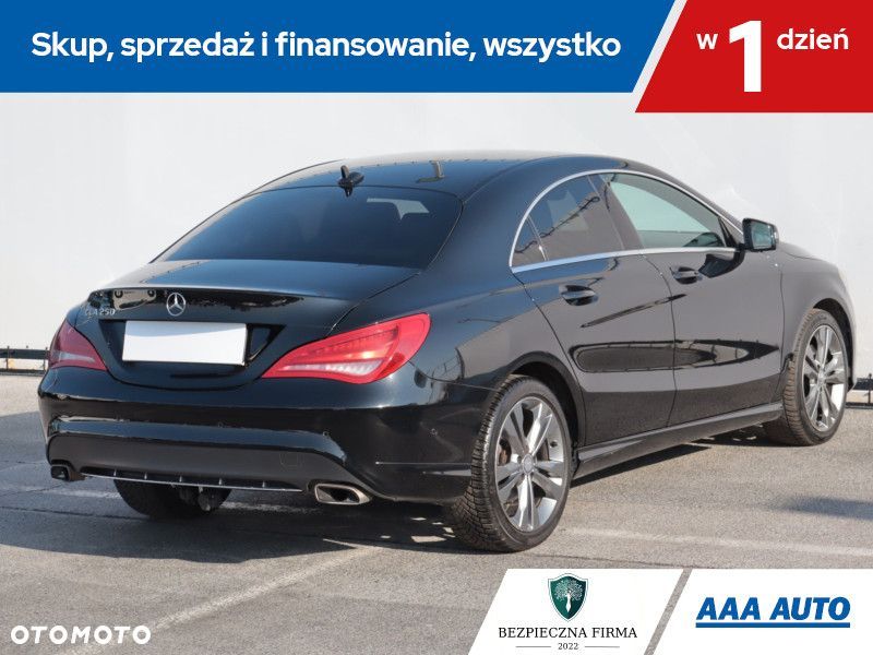 Mercedes-Benz CLA - 6