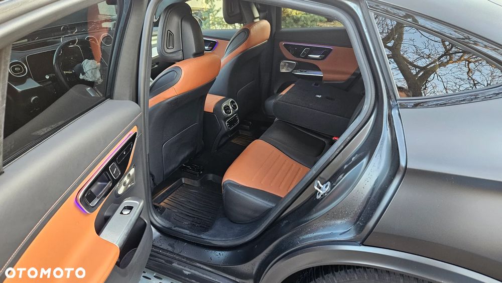 Mercedes-Benz GLC - 28