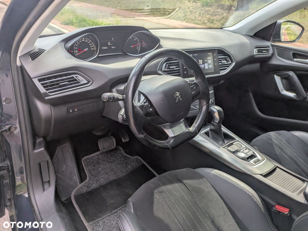Peugeot 308 BlueHDi FAP 150 Stop&Start Automatik Allure - 14