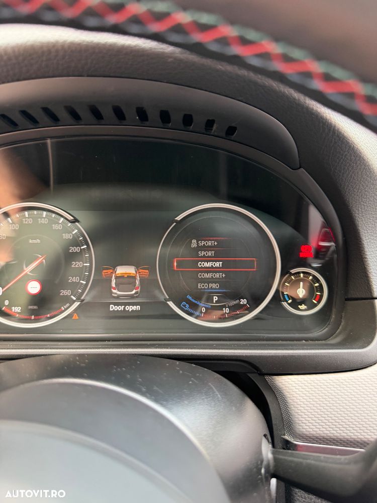 BMW Seria 5 530d xDrive Sport-Aut. - 23