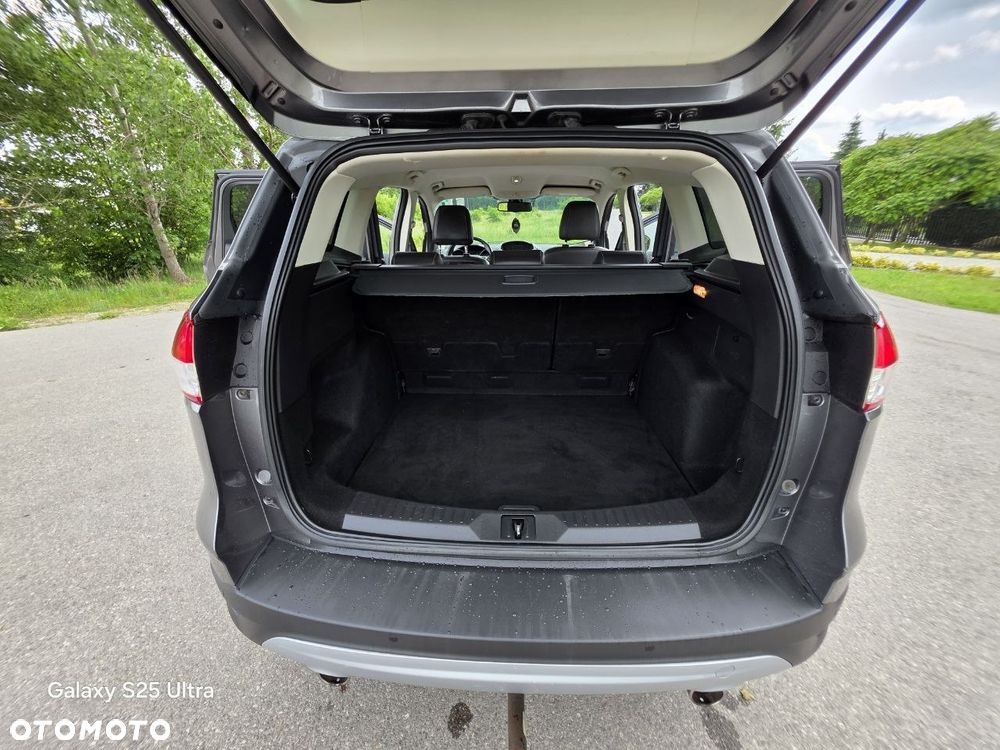 Ford Kuga 2.0 TDCi 4x4 Titanium - 37