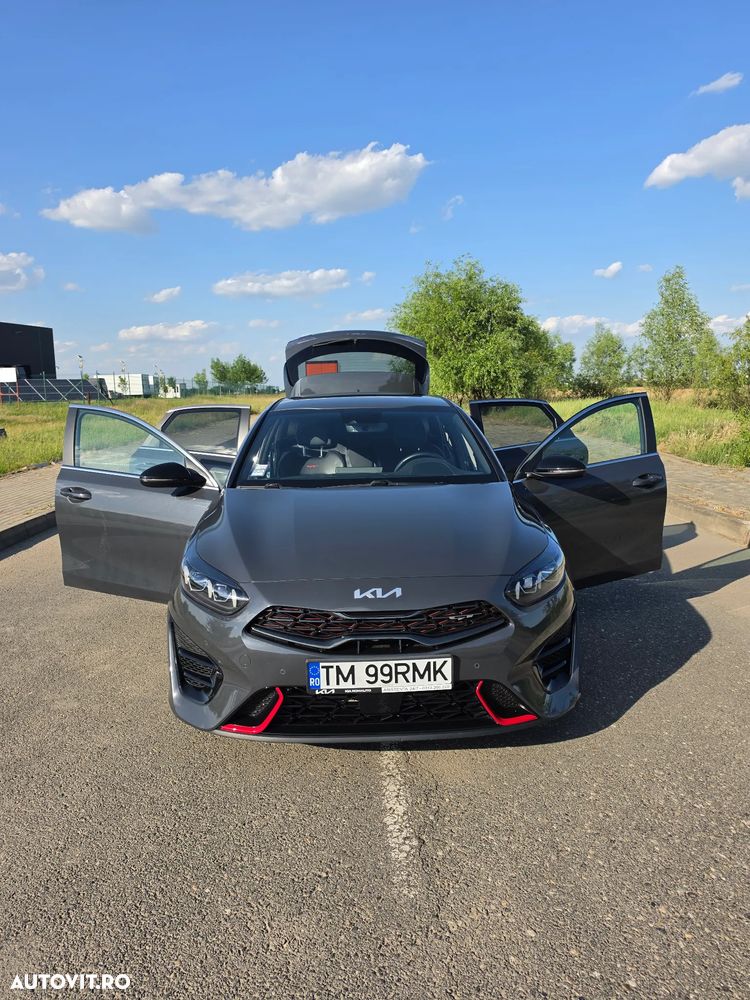 Kia Ceed - 4