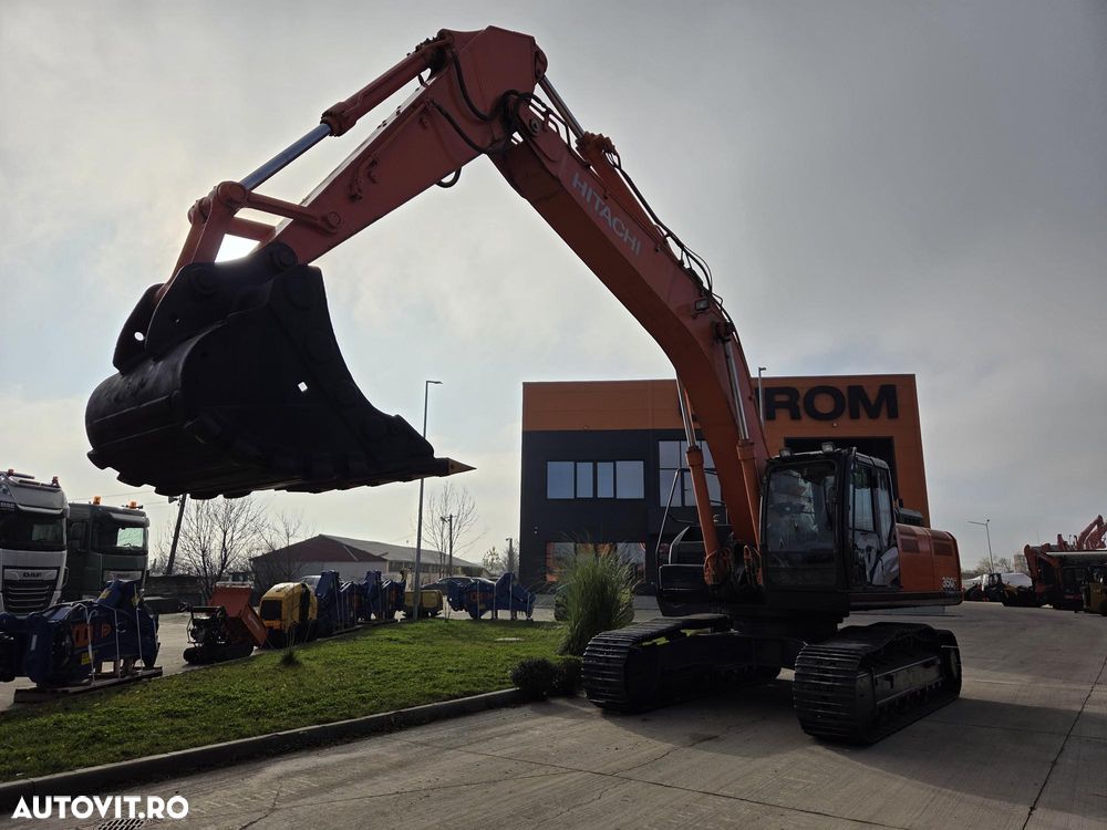 Hitachi ZX350-6, 2019, 12.535h, cupa NOUA 2,2mc, Masa operationala 36,3t, 3 pompe hidr HITACHI, ad sapare 8m, inst picon, lant 90% ok doar 293h mars, camera spate si laterale, AC, ridica 22 tone, posibilitate leasing 4 ani-STARE BUNA-PROMOTIE 83.900 EUR+Tva - 18