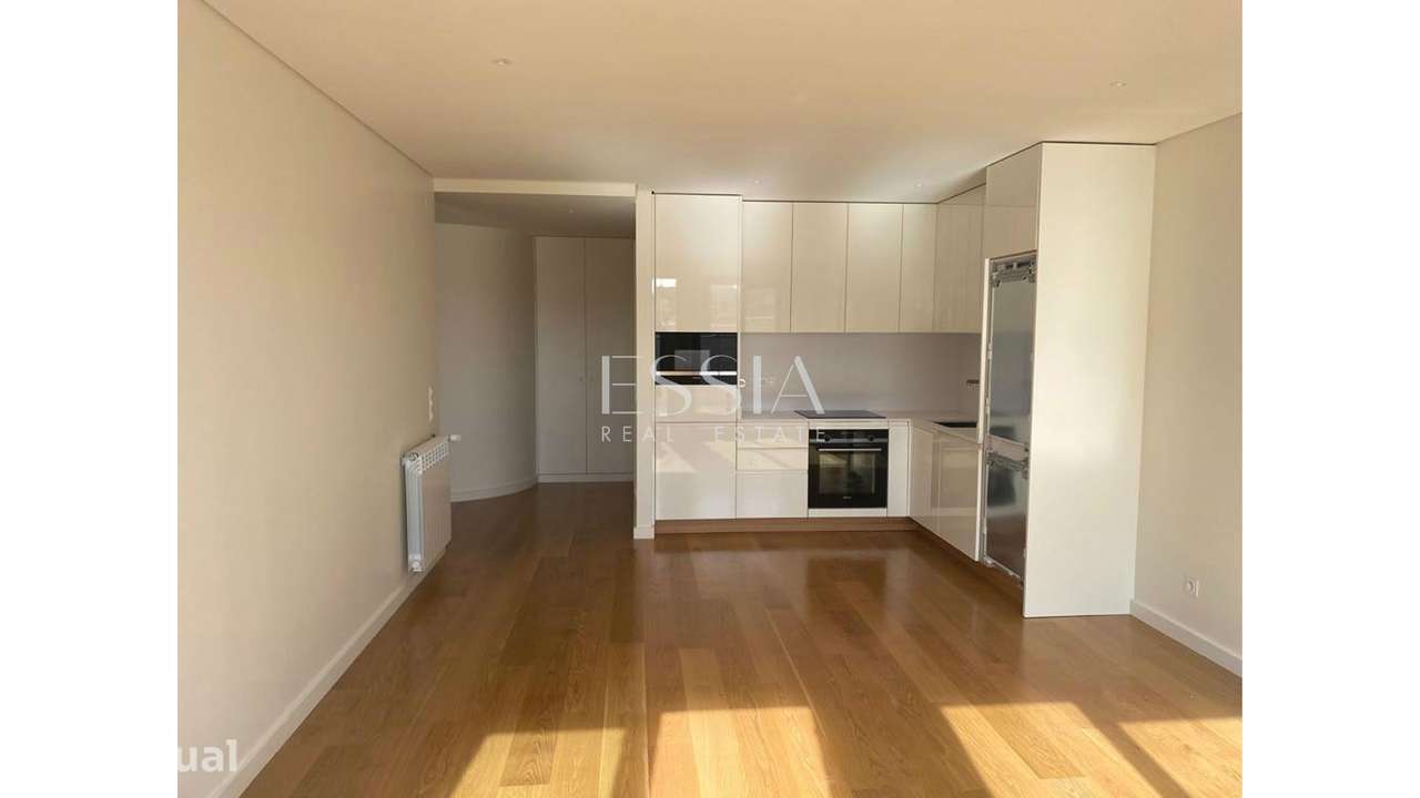 Apartamento T1 para Arrendar, Terraço, Garagem e Arrumos Foz do Douro - Grande imagem: 2/10