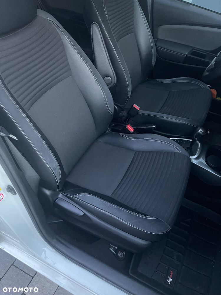 Toyota Yaris - 7