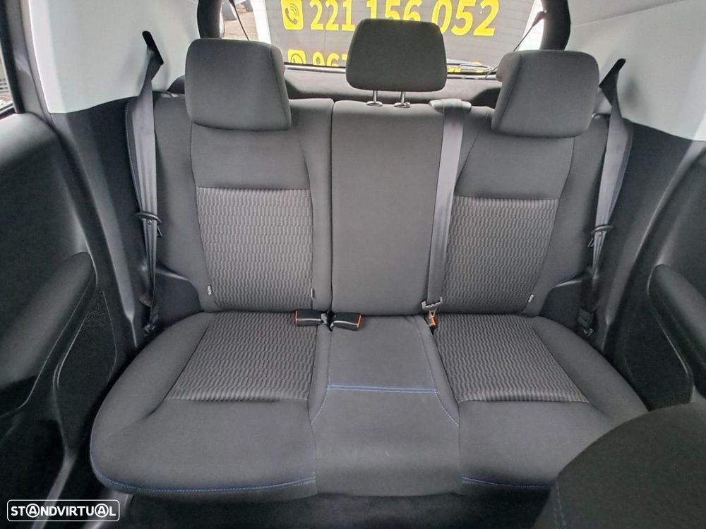 Peugeot 208 1.2 PureTech Signature - 10