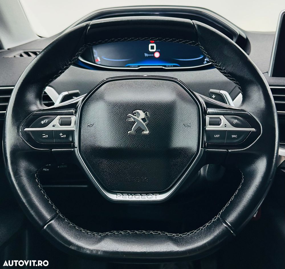 Peugeot 3008 PureTech 130 Stop & Start EAT6 Allure - 31