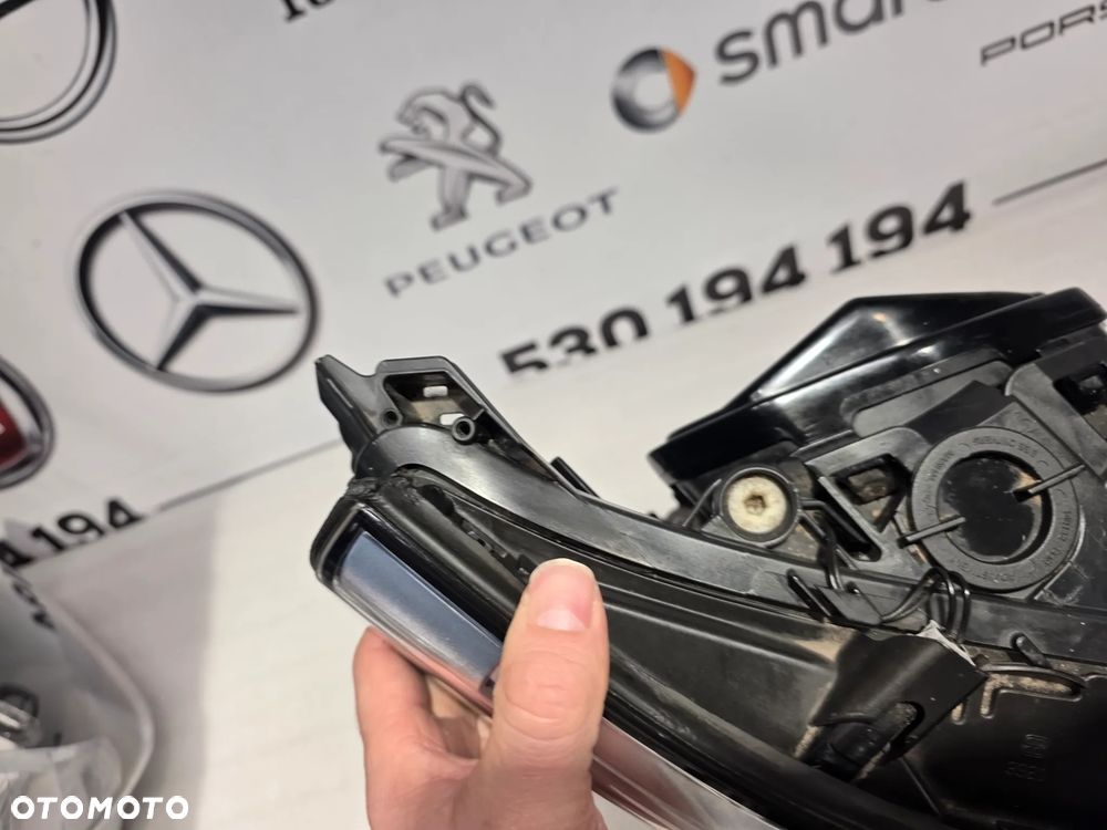 BMW E60 / E61 07- LIFT PRAWY BI-XENON NIESKRĘTNY BLACK PRAWA LAMPA PRZEDNIA PRZÓD , NR 7177740 / 7177740-06 / A8717774006 , NR AUKCJI LPP189 - 17