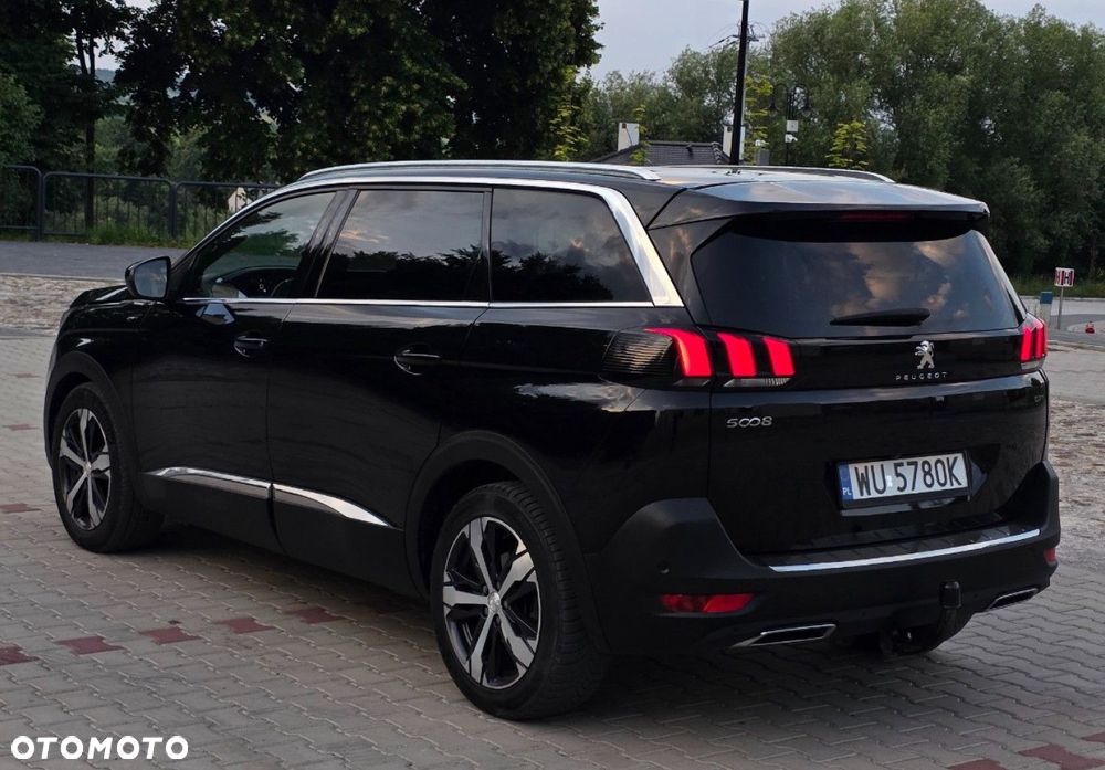 Peugeot 5008 - 5