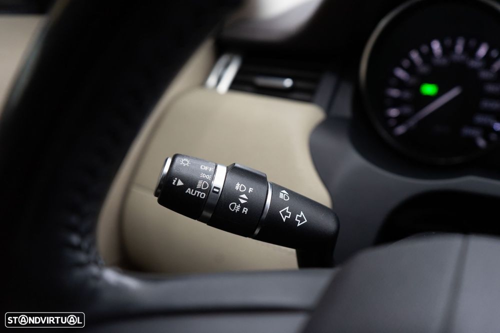 Land Rover Range Rover Evoque 2.2 TD4 Dynamic - 41