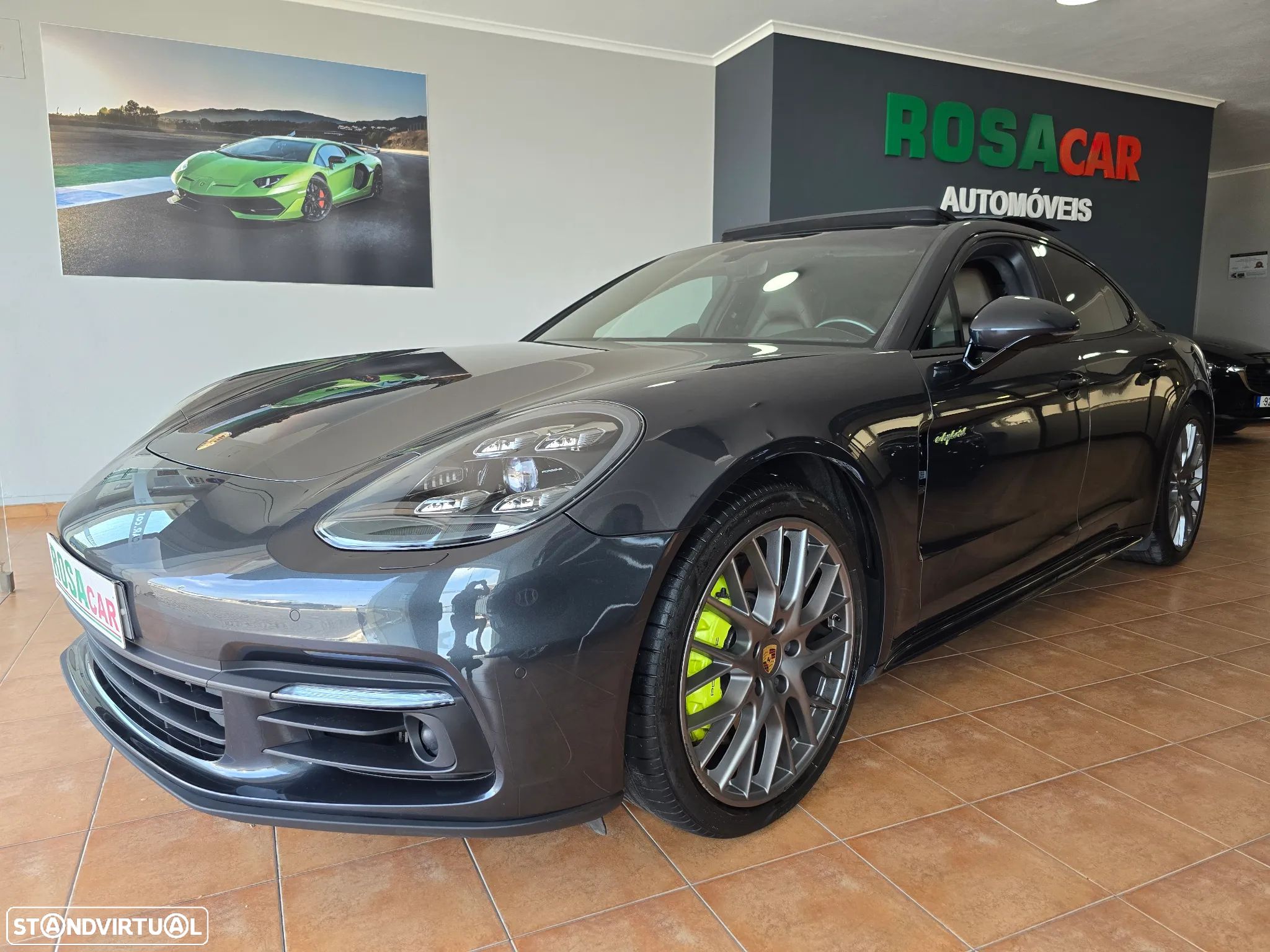 Porsche Panamera 4 E-Hybrid Executive - 1