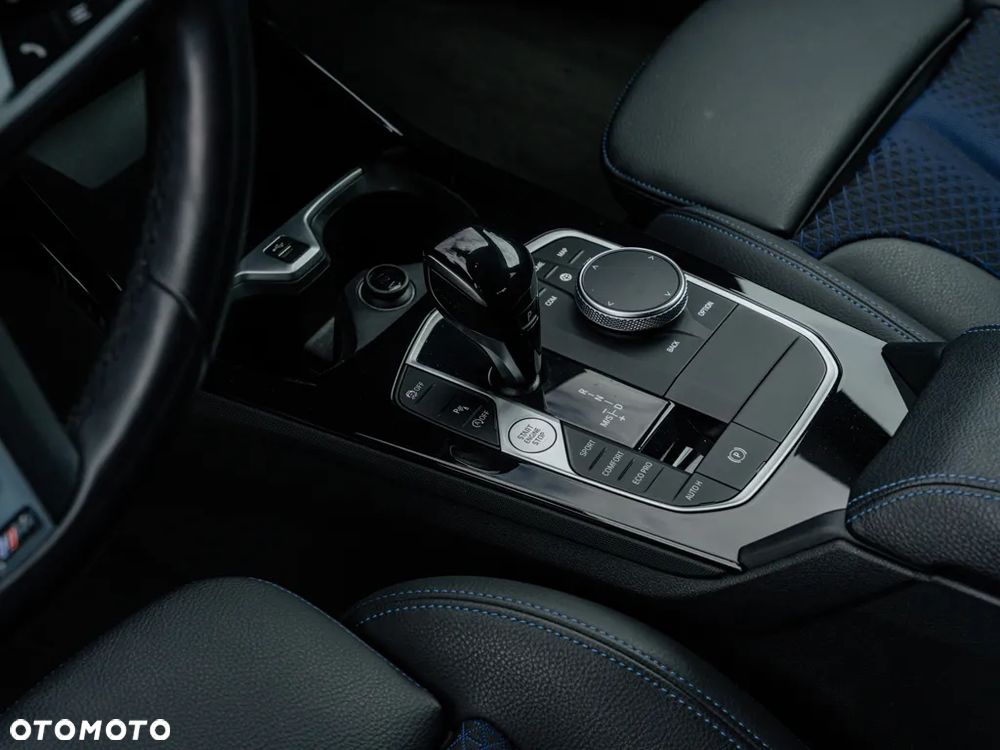 BMW Seria 2 218i M Sport - 9