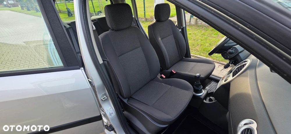Renault Modus - 16