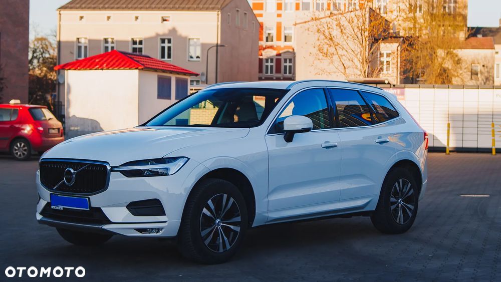 Volvo XC 60 B4 B Momentum - 2