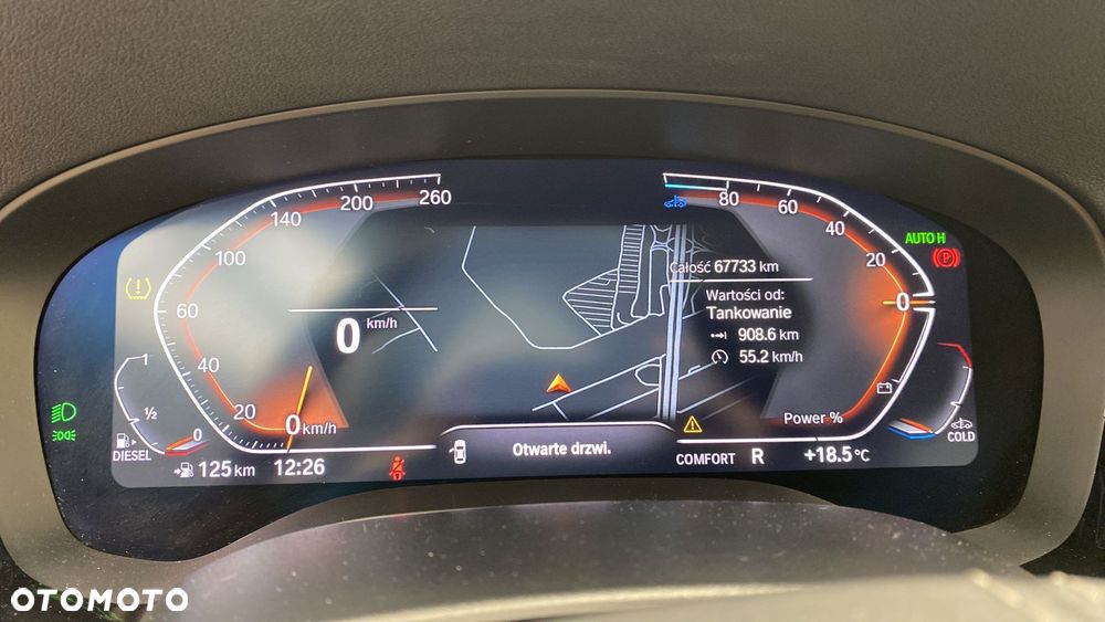 BMW Seria 5 520d xDrive - 24