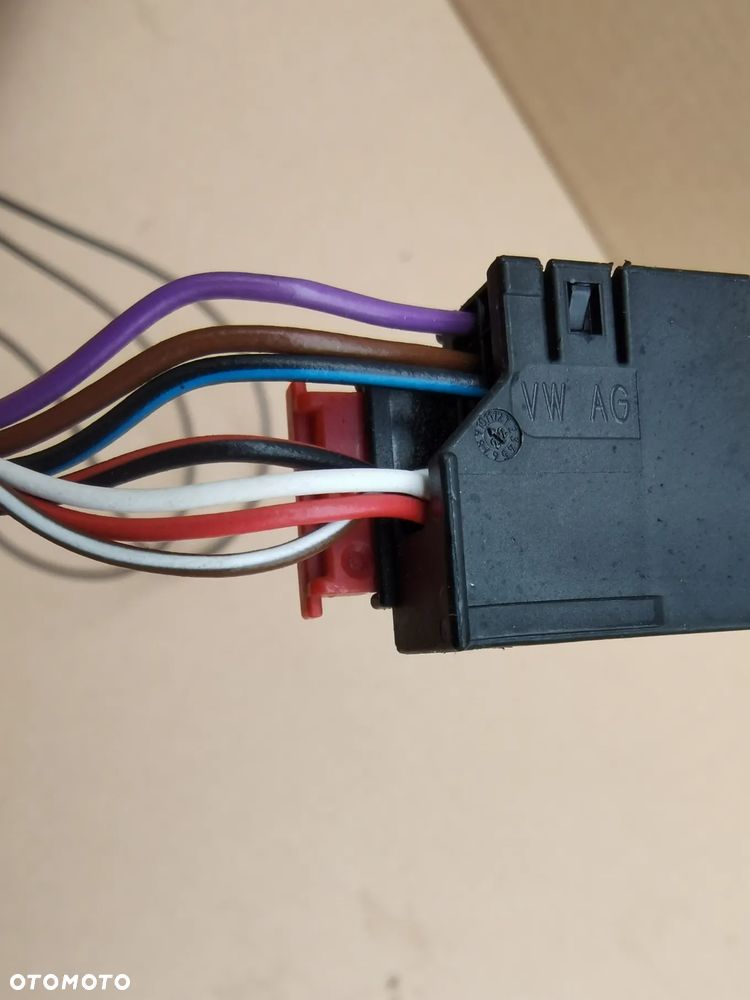 LUSTERKO PRAWE 7 PIN 9 PIN VW CADDY V FORD TOURNEO CONNECT III 2K7857502AS - 5