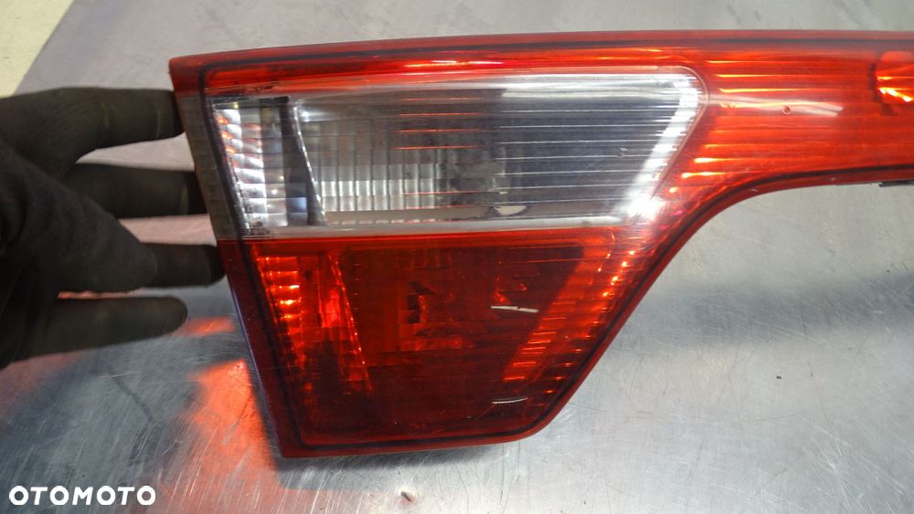 BLENDA KLAPY BAGAŻNIKA SEAT TOLEDO II 1.6 - 4