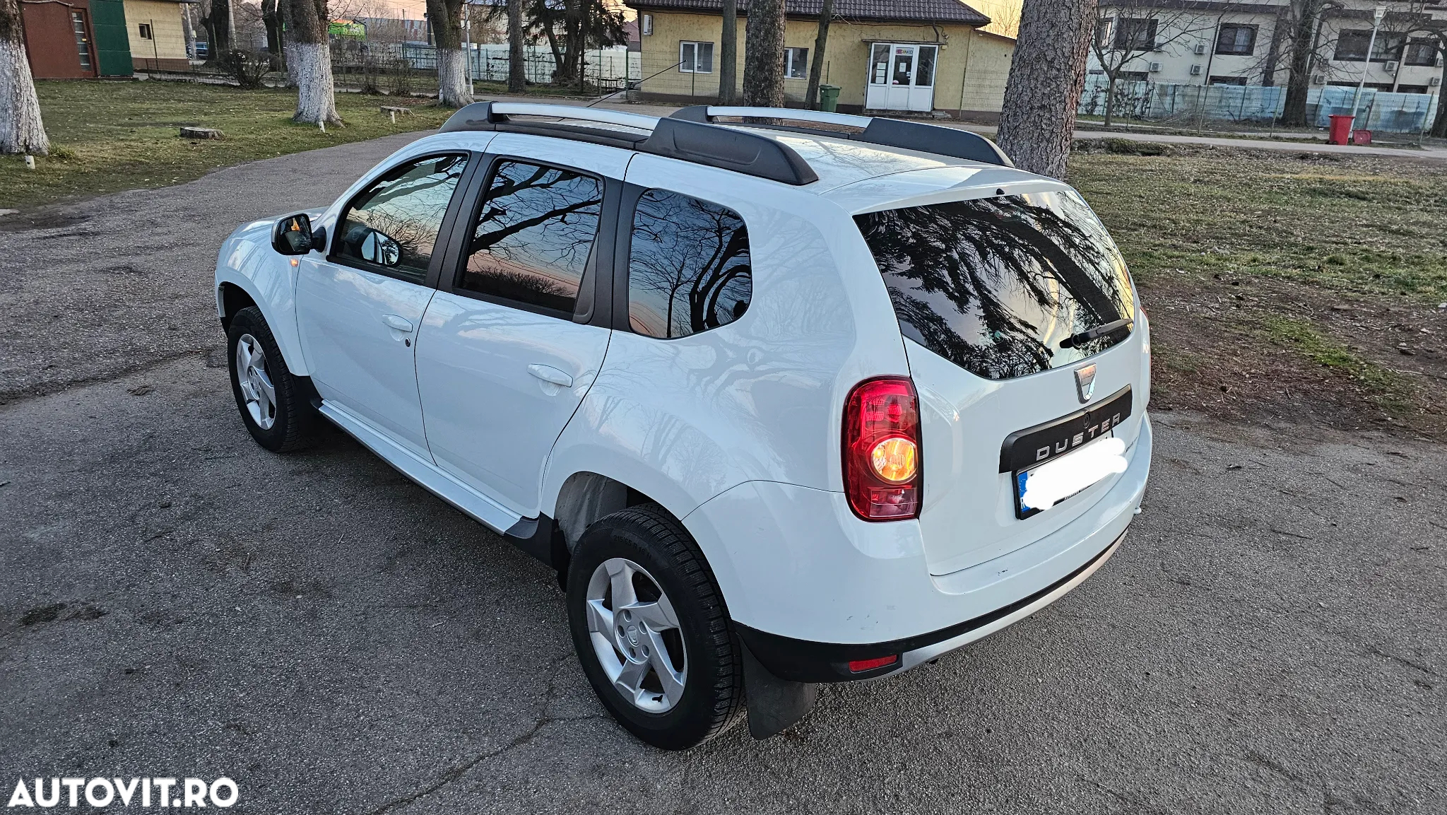 Dacia Duster 1.6 4x4 Prestige - 12