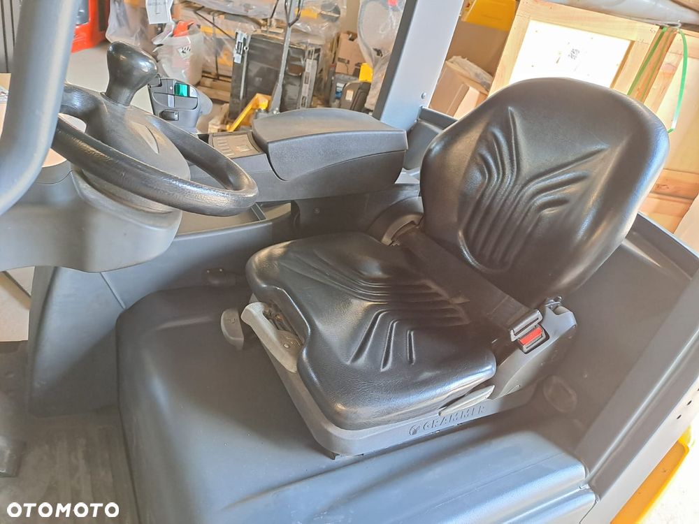 Jungheinrich EFG213 - 7