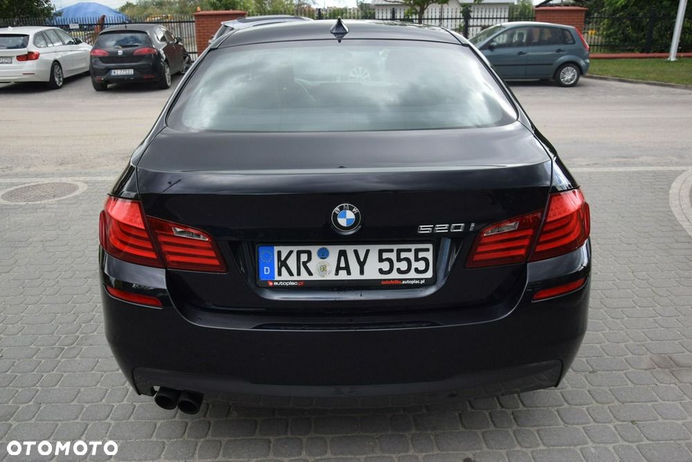 BMW Seria 5 - 16