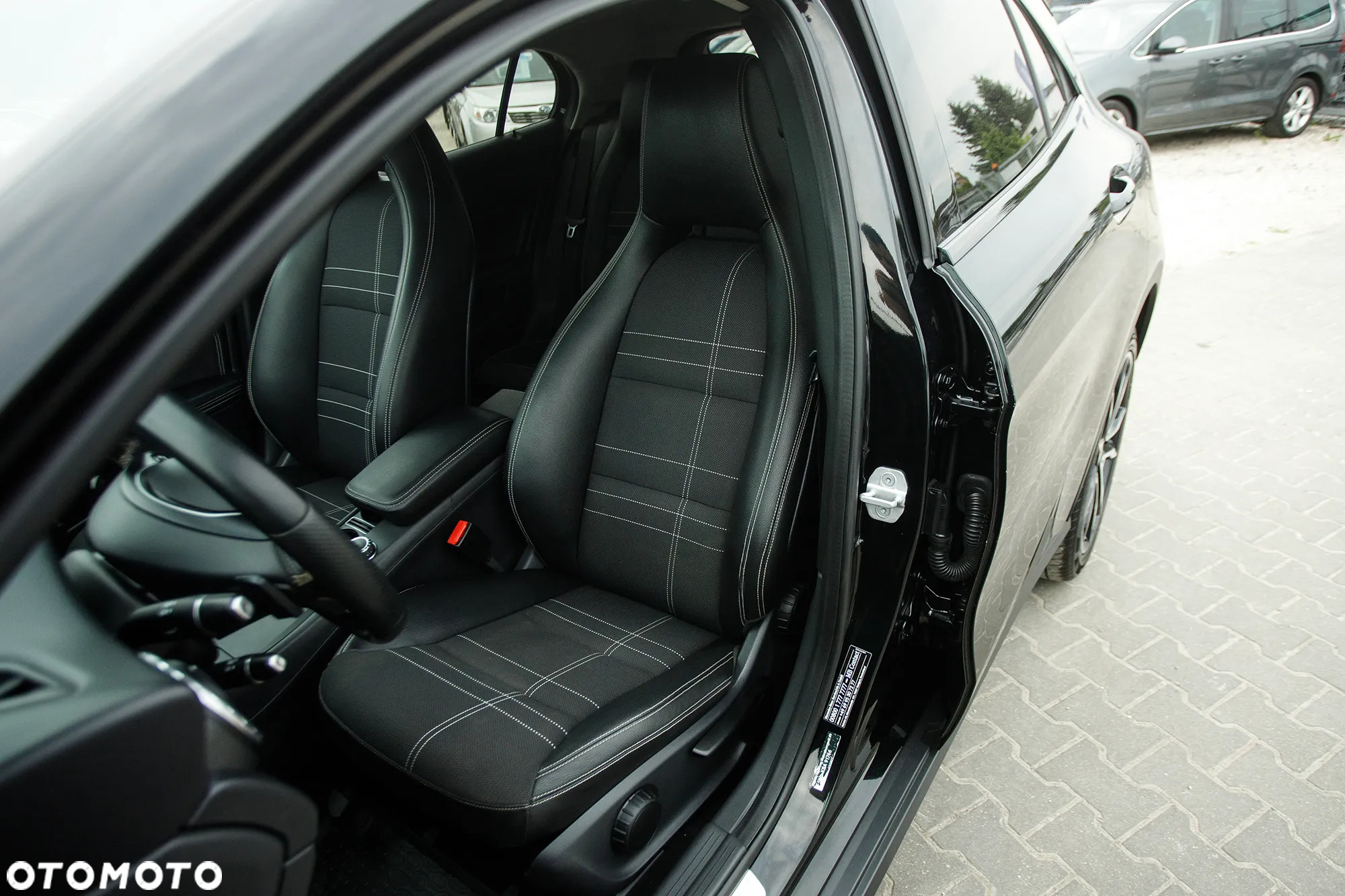Mercedes-Benz GLA 220 CDI 4Matic 7G-DCT - 16