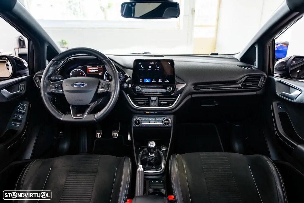 Ford Fiesta 1.5 EcoBoost ST - 13