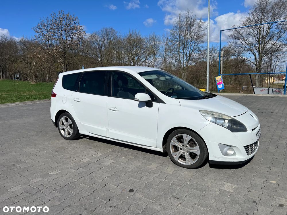 Renault Scenic - 9