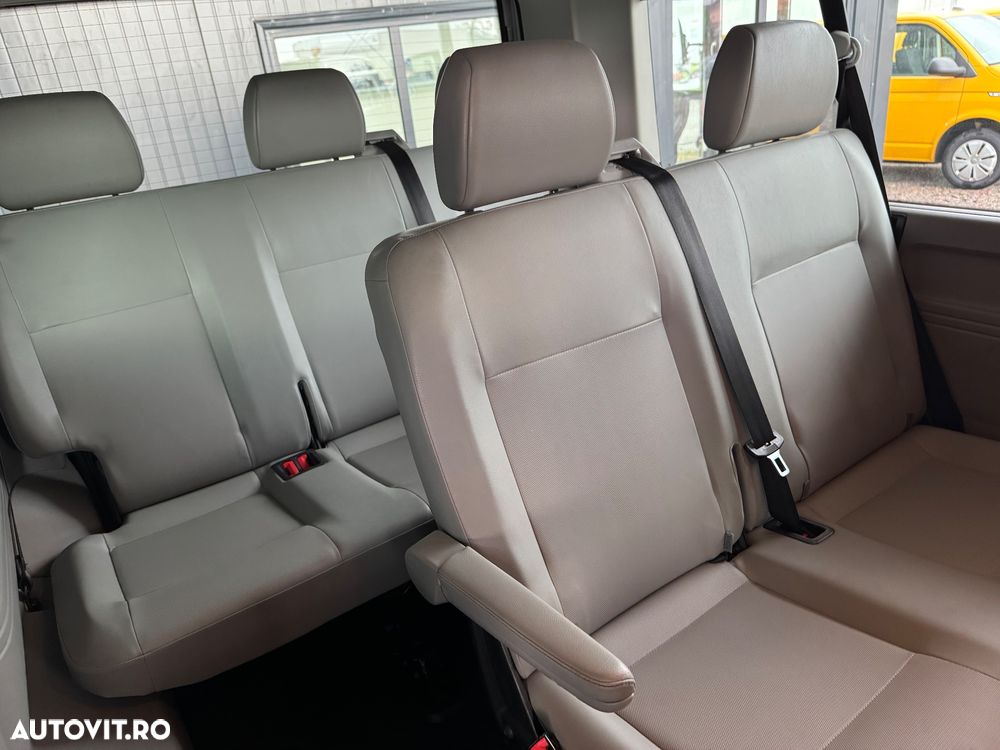 Volkswagen Caravelle - 20