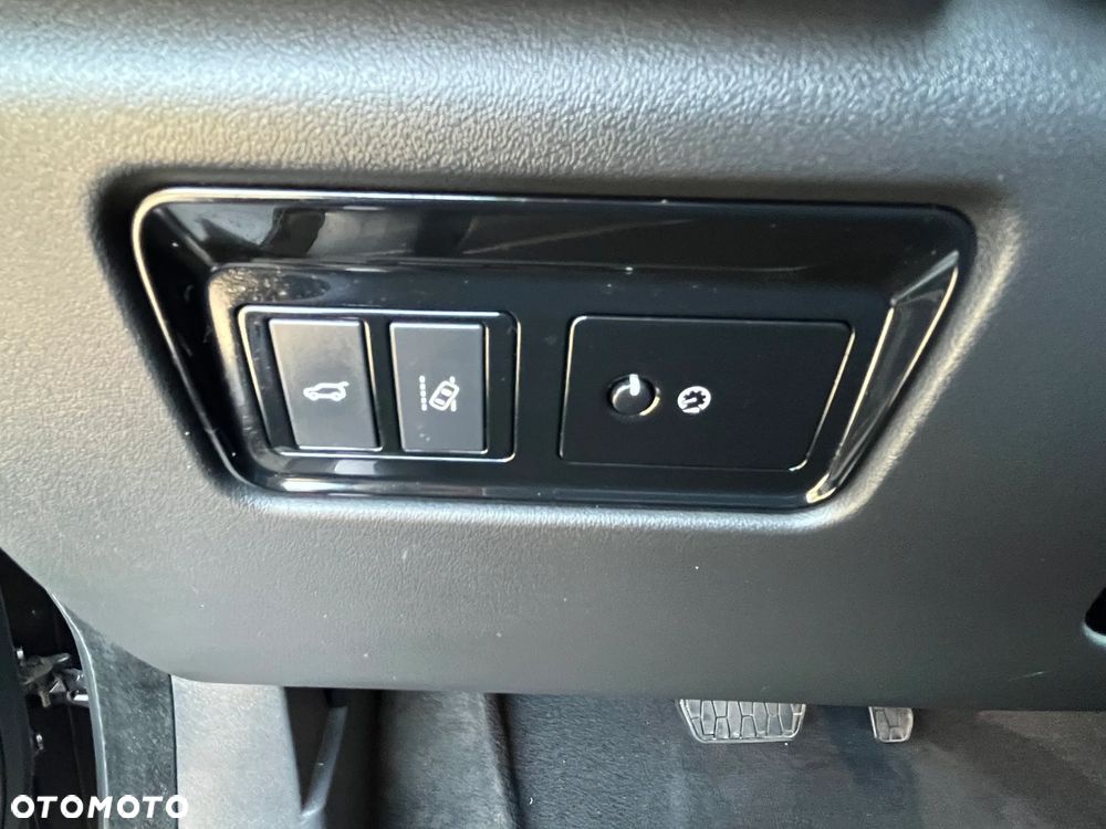 Jaguar F-Pace 20d Portfolio - 34