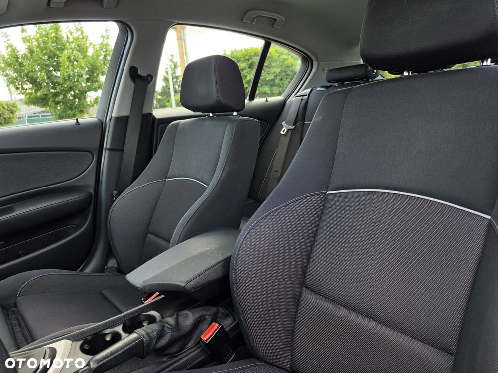 BMW Seria 1 118d - 17