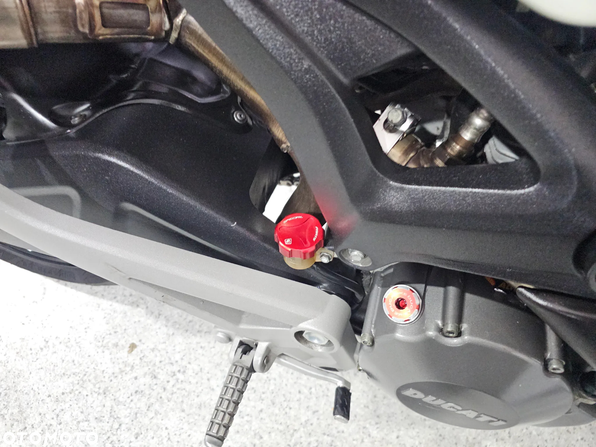 Ducati Monster - 38