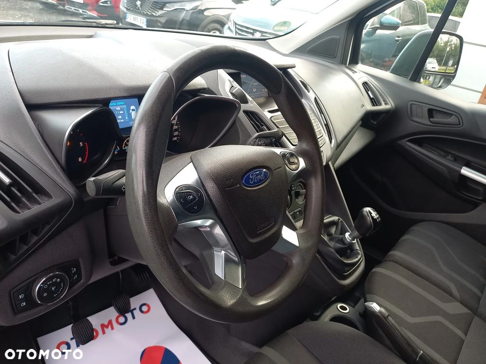 Ford Transit Connect - 23