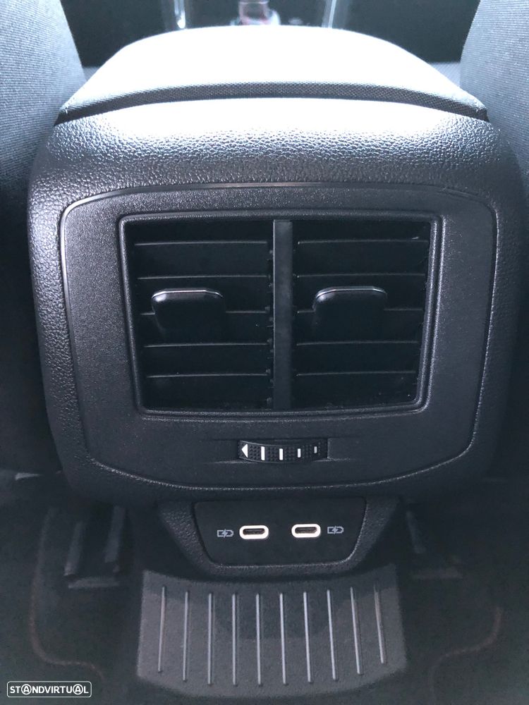 VW T-Roc 1.5 TSI Sport DSG - 40