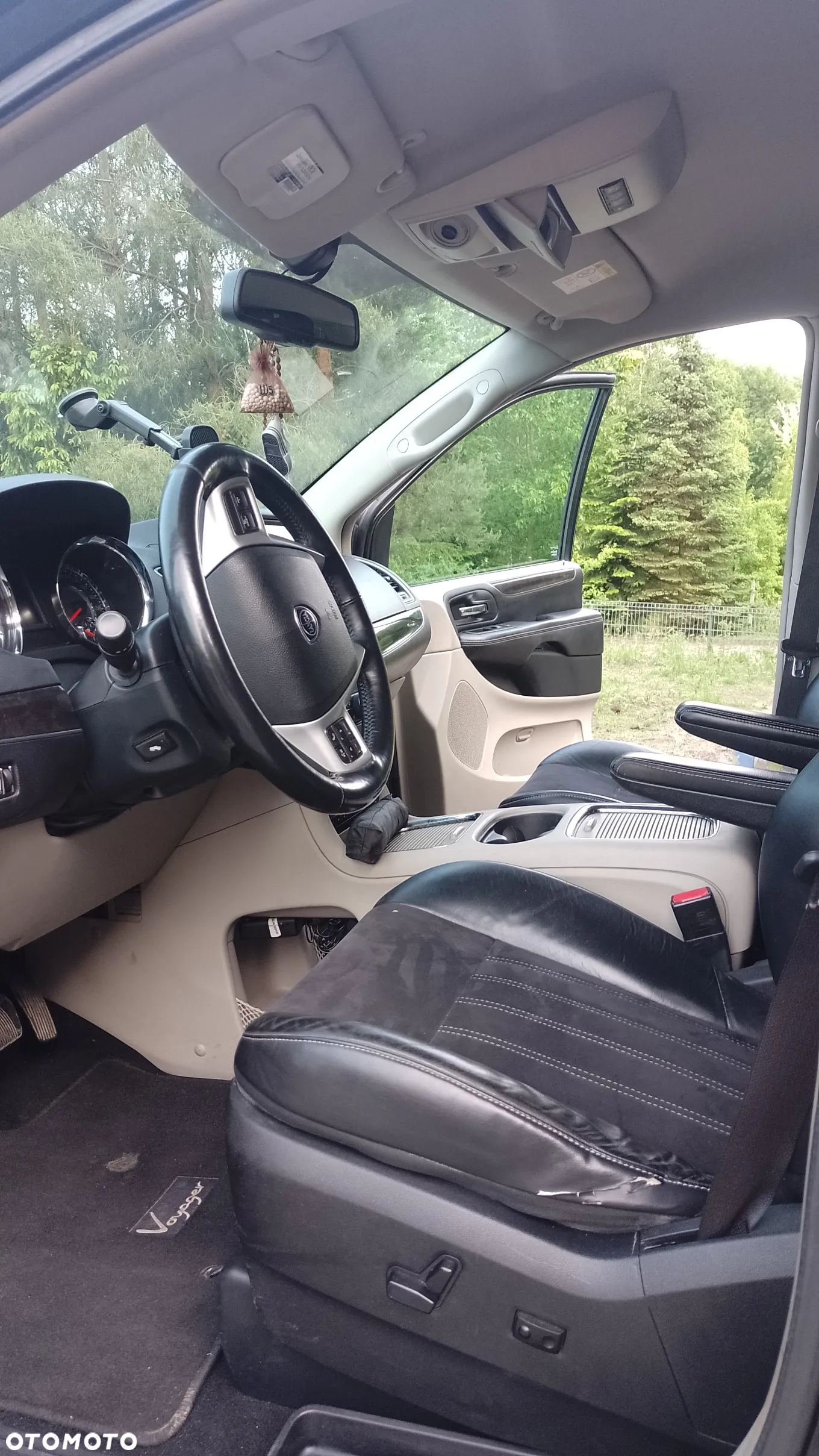Lancia Voyager 3.6 Platinum - 32