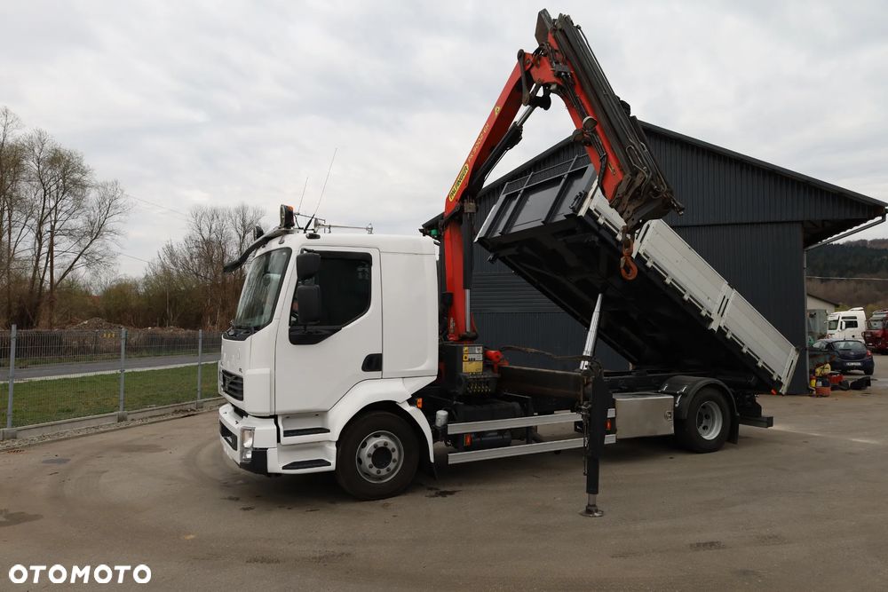 Volvo FL - 23