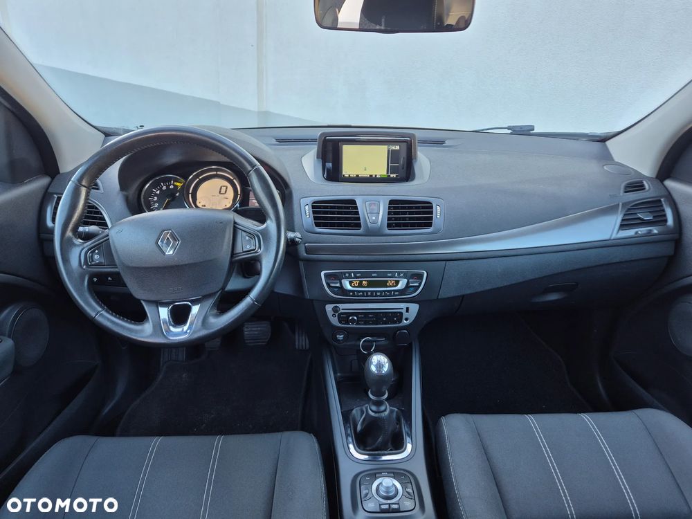 Renault Megane 1.6 16V 110 Paris - 16