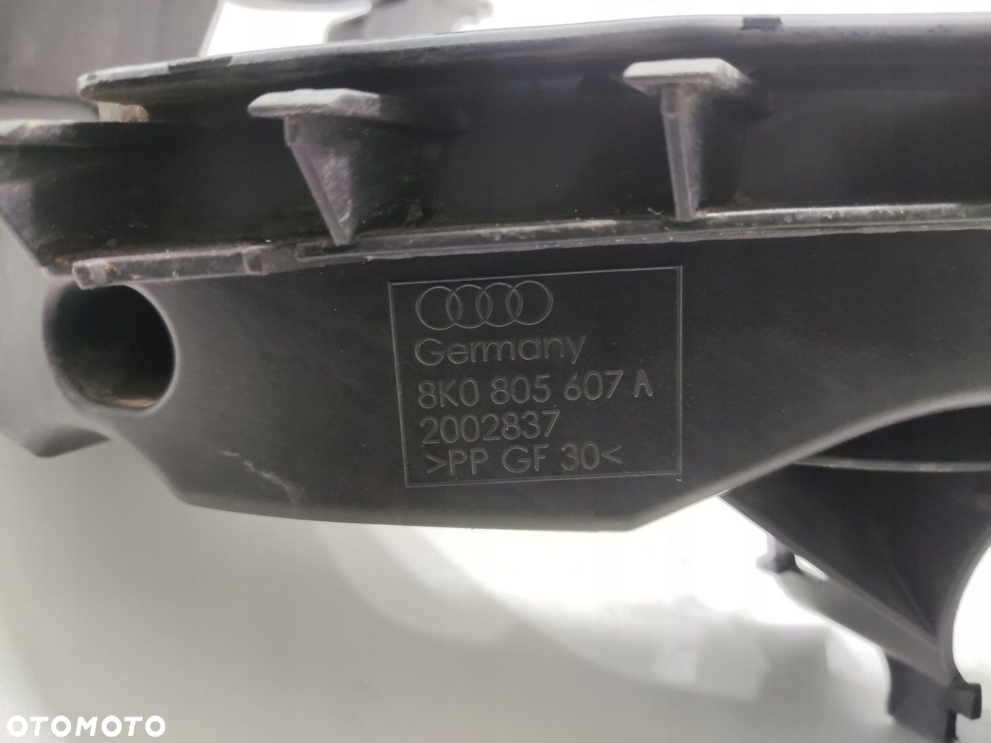 ŚLIZG MOCOWANIE LAMPY LEWY PRZÓD AUDI A4 B8 2007-2011 8K0805607A - 8