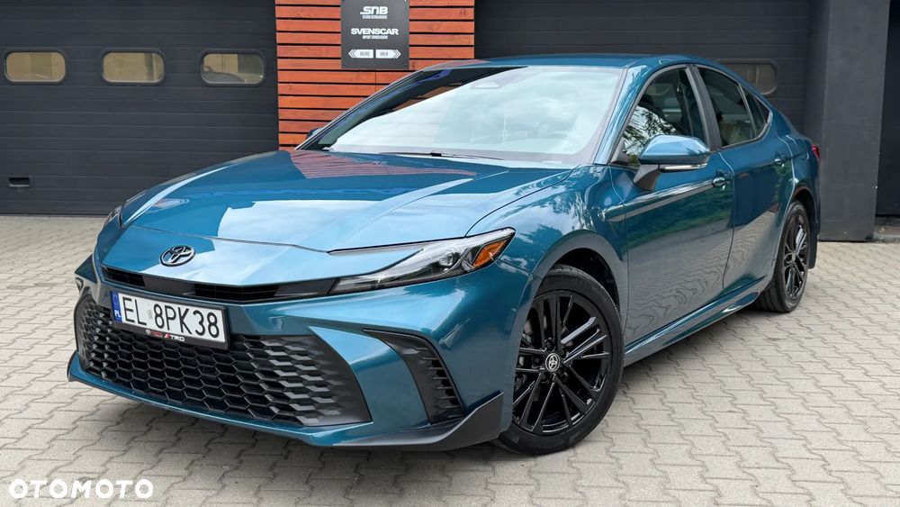 Toyota Camry - 2