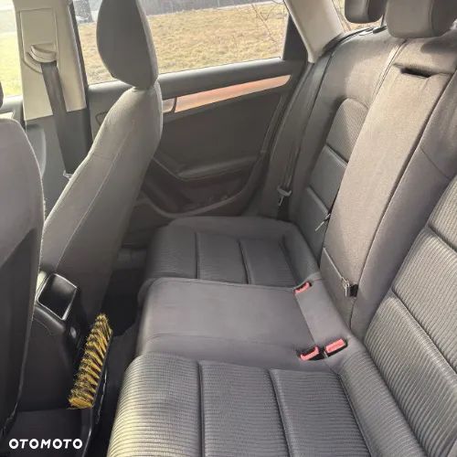 Audi A4 Avant 2.0 TDI - 9