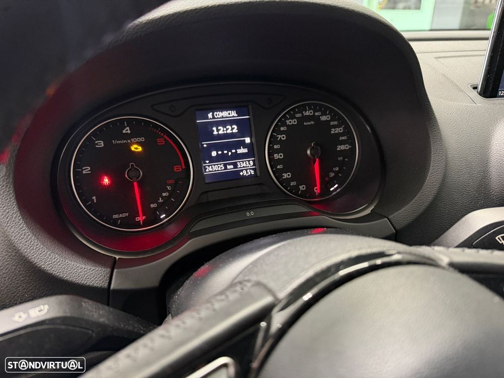 Audi A3 Sportback 1.6 TDI Advance Ultra - 2