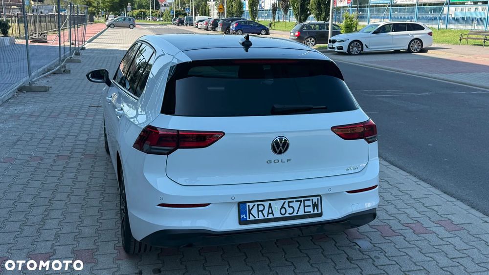 Volkswagen Golf - 5